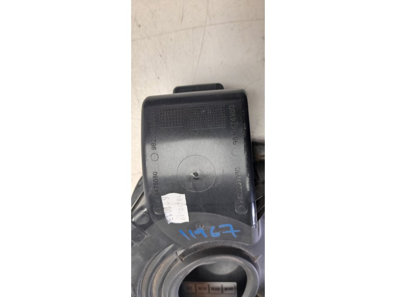 Recambio de tapa exterior combustible para citroën c4 cactus origins referencia OEM IAM 9801501380  