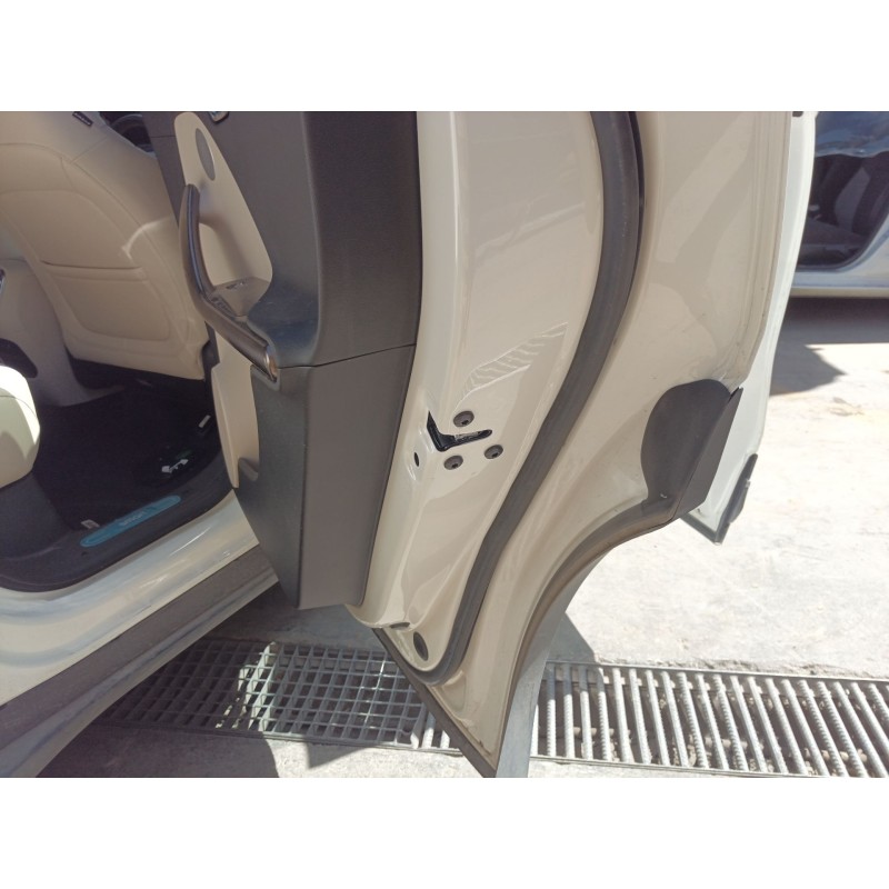 Recambio de cerradura puerta trasera derecha para smart 1 ev a las 4 ruedas referencia OEM IAM   