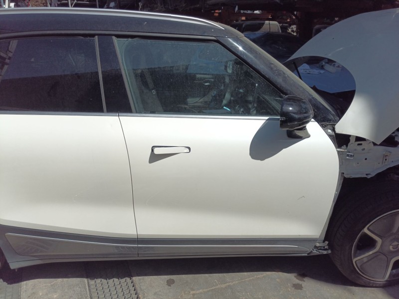 Recambio de puerta delantera derecha para smart 1 ev a las 4 ruedas referencia OEM IAM   