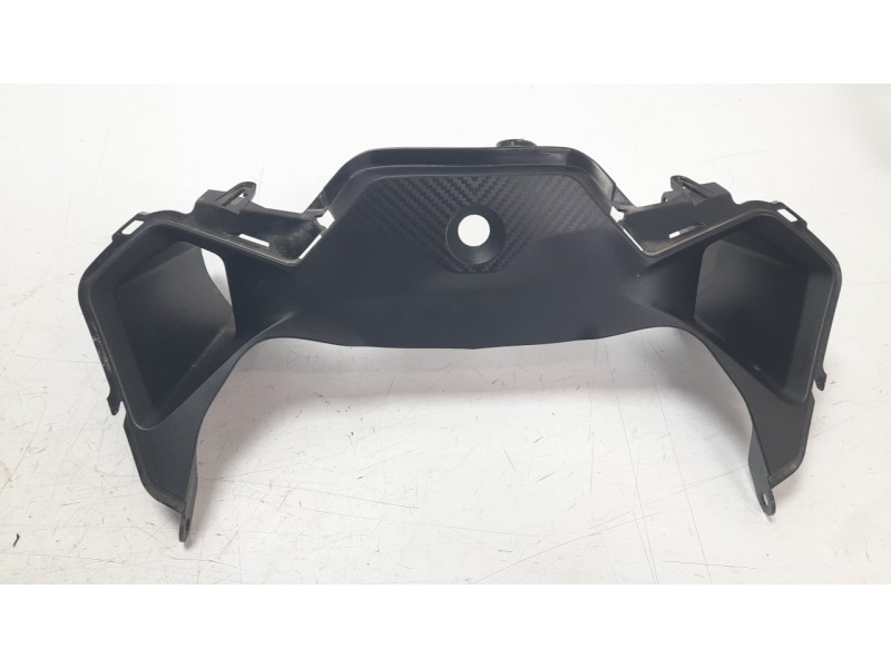 Recambio de moldura para honda cb 750 hornet referencia OEM IAM 77261MKPJ000  