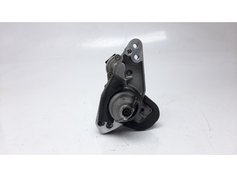 Recambio de motor arranque para renault captur ii 1.0 tce referencia OEM IAM 233004646R  