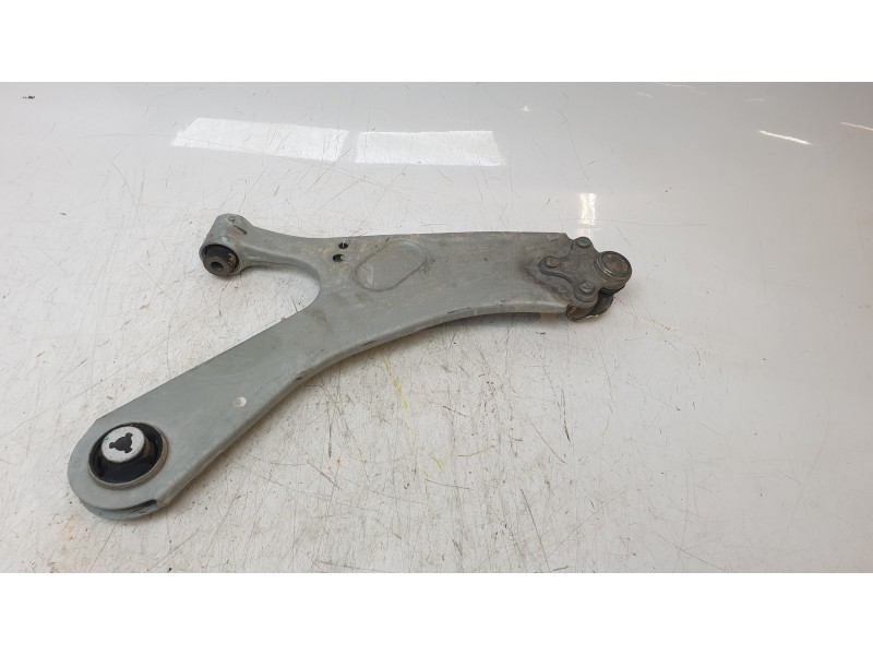 Recambio de brazo suspension delantero izquierdo para jeep avenger altitude referencia OEM IAM 9830190880  