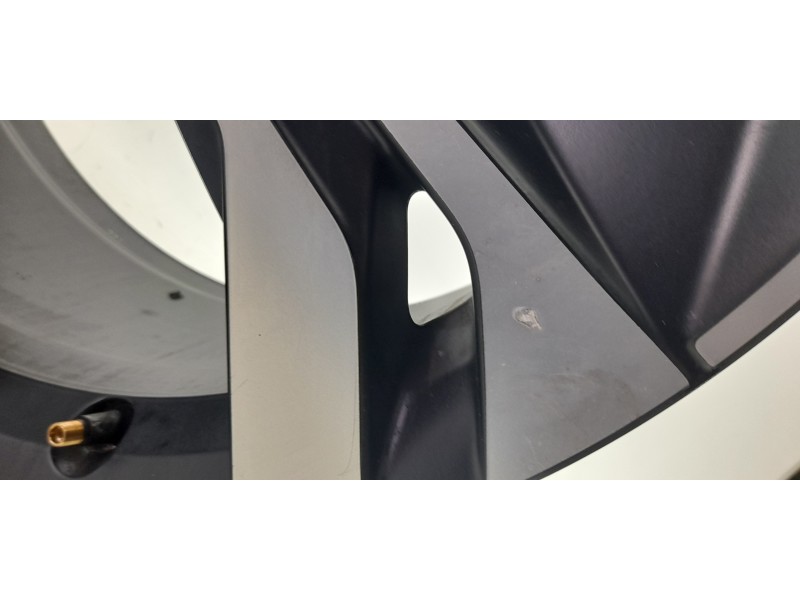 Recambio de llanta para audi q3 sportback (f3n) 35 tdi referencia OEM IAM 83A601025AC  