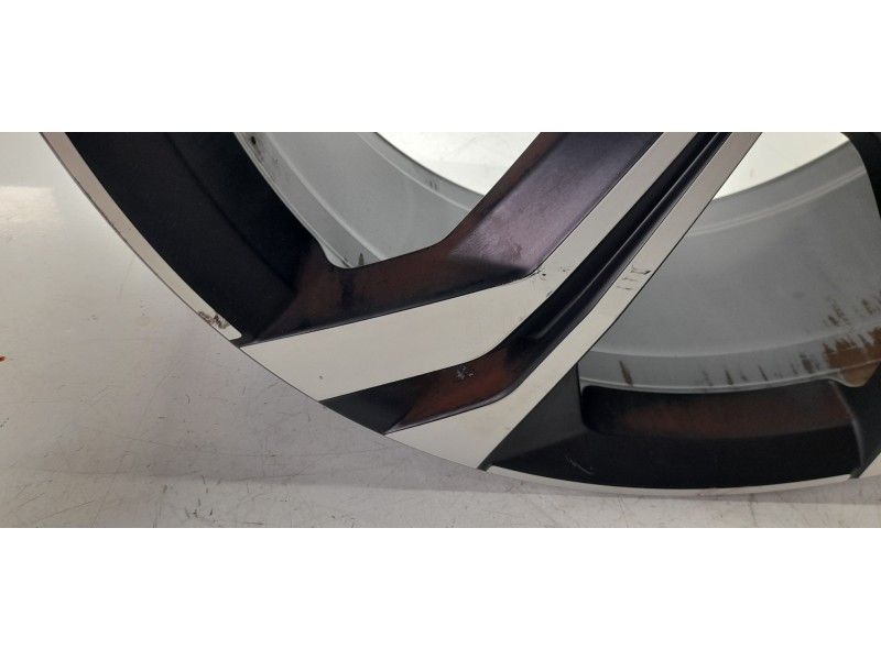Recambio de llanta para audi q3 sportback (f3n) 35 tdi referencia OEM IAM 83A601025AC  