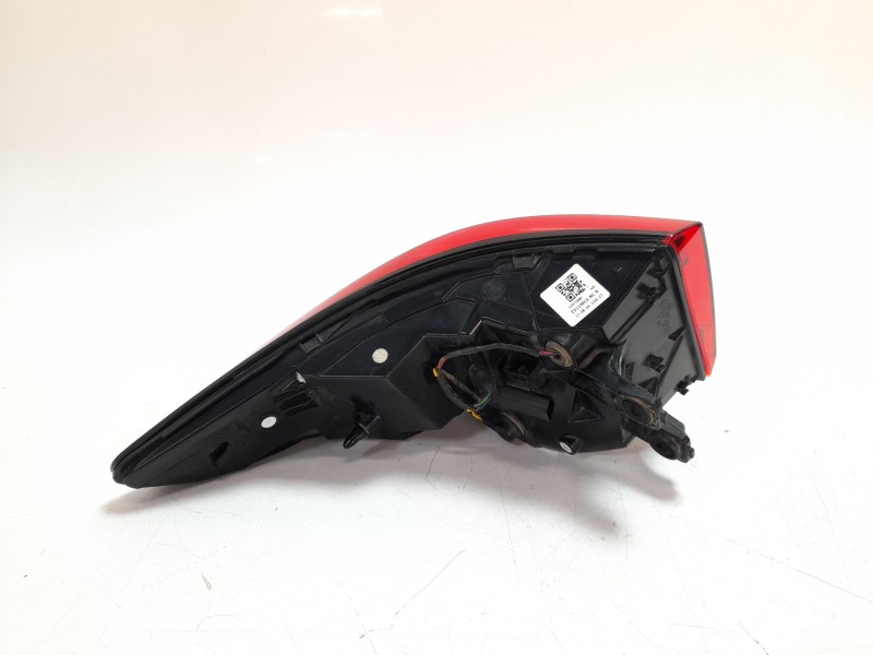 Recambio de piloto trasero derecho para mg mg zs suv (azs1) 1.5 vti referencia OEM IAM 10571682  