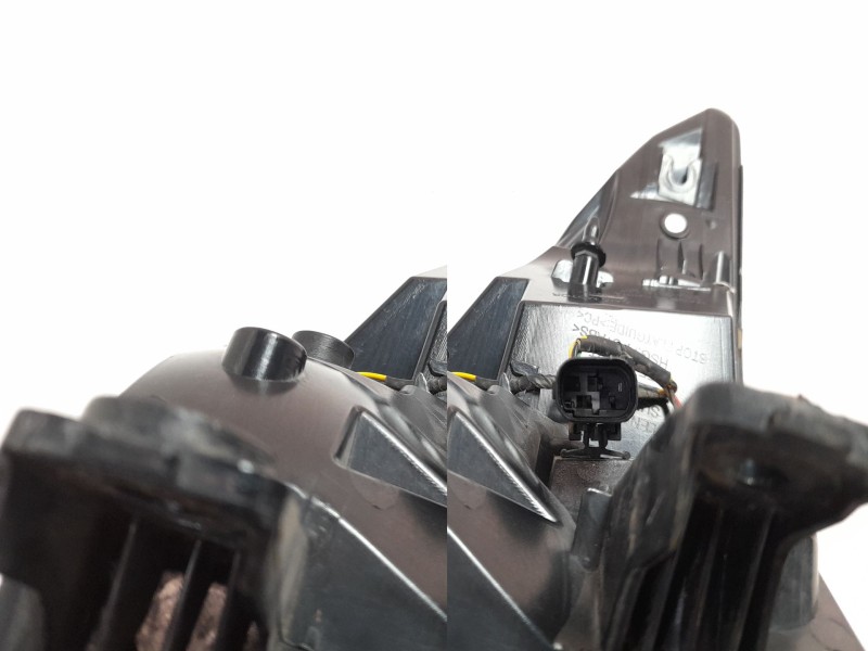 Recambio de piloto trasero derecho para mg mg zs suv (azs1) 1.5 vti referencia OEM IAM 10571682  