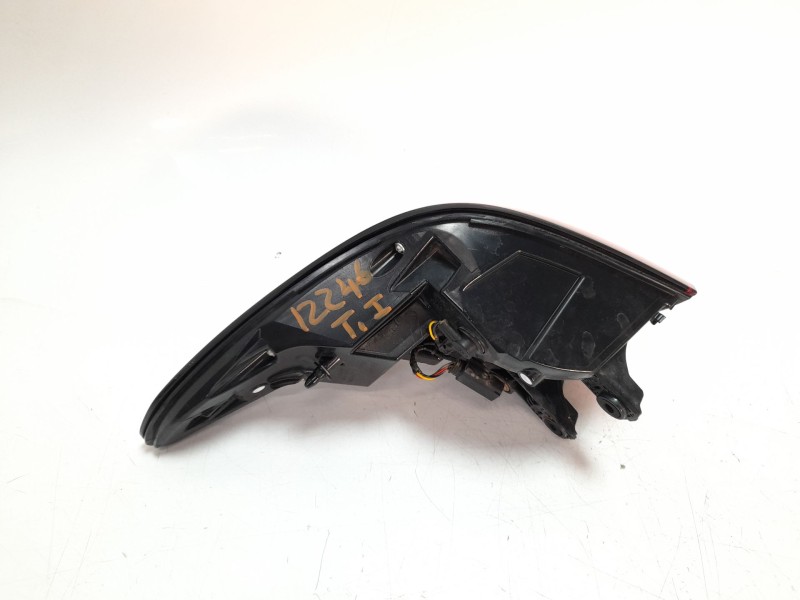 Recambio de piloto trasero izquierdo para mg mg zs suv (azs1) 1.5 vti referencia OEM IAM 10571681  