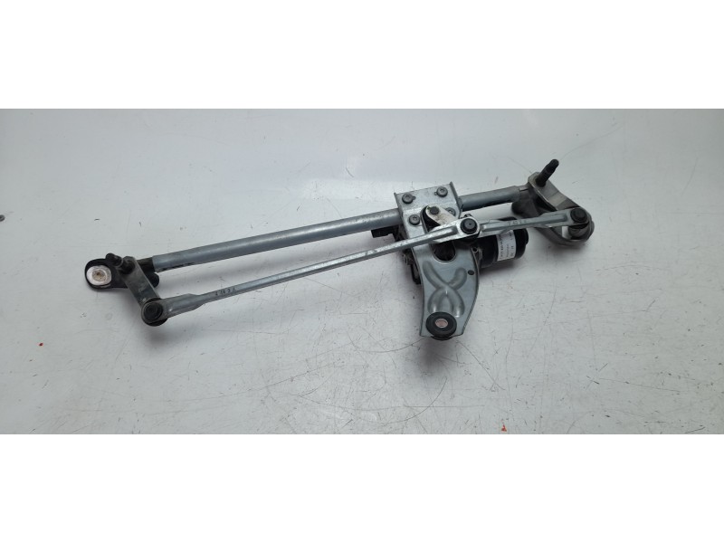 Recambio de motor limpia delantero para mercedes-benz cla (c118) cla 200 4-matic (118.388) referencia OEM IAM A1779064701  