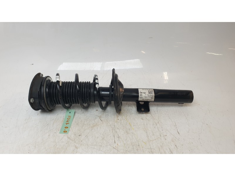 Recambio de amortiguador delantero derecho para volkswagen polo vi (ae1) basis referencia OEM IAM 2Q0413031BT  