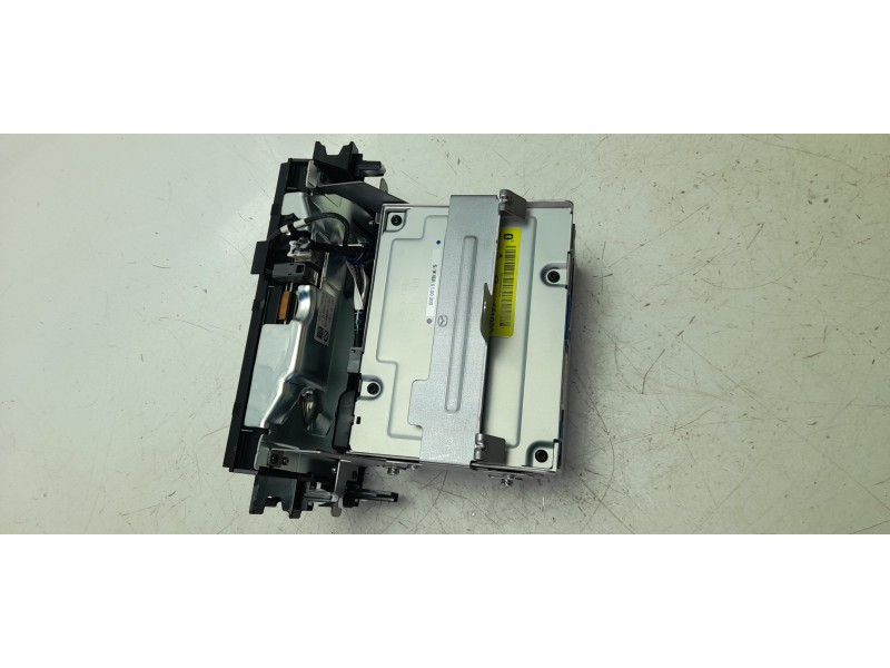 Recambio de sistema navegacion gps para mazda cx-5 luxury 2wd referencia OEM IAM KA0H669G0  