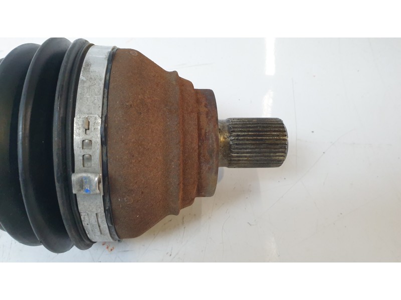 Recambio de transmision delantera derecha para volkswagen touran (5t1) edition bmt referencia OEM IAM 5Q06407272A V1375 