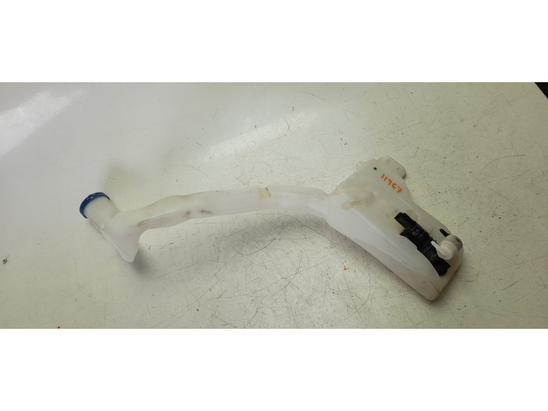 Recambio de deposito limpia para citroën c4 cactus origins referencia OEM IAM 9801973680  