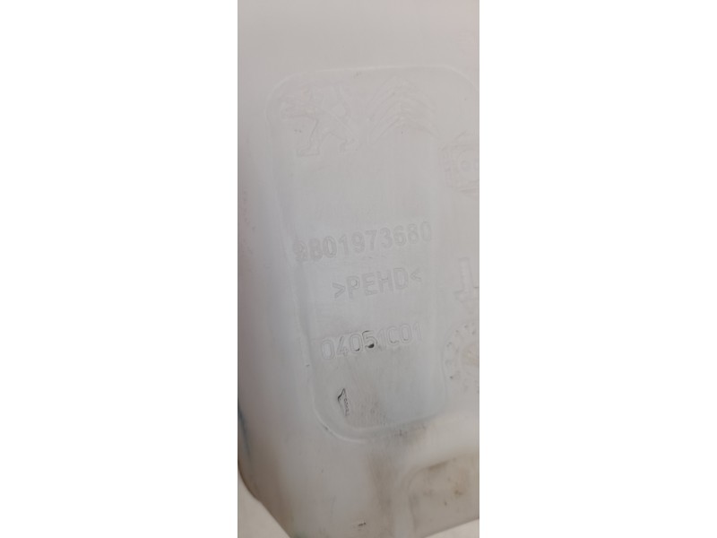 Recambio de deposito limpia para citroën c4 cactus origins referencia OEM IAM 9801973680  