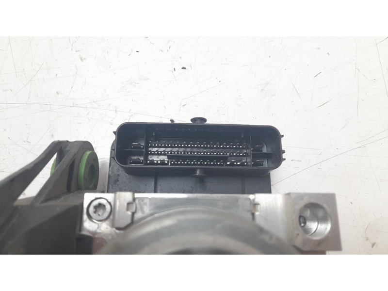 Recambio de abs para seat leon sportstourer (kl8, kld) 2.0 tdi referencia OEM IAM 5WA614517CF  