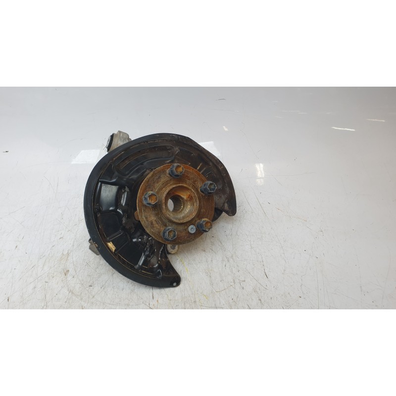 Recambio de mangueta trasera derecha para mercedes-benz clase gla (w156) gla 220 cdi 4m / d 4m (156.905) referencia OEM IAM 2463