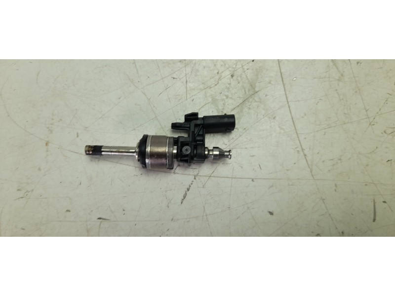 Recambio de inyector para volkswagen t-cross life referencia OEM IAM 05C036E  