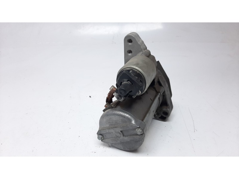 Recambio de motor arranque para renault captur ii 1.0 tce referencia OEM IAM 233004646R  