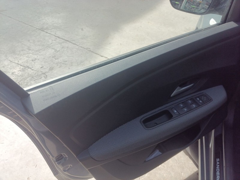 Recambio de elevalunas delantero izquierdo para dacia sandero iii 1.0 tce 90 eco-g referencia OEM IAM   