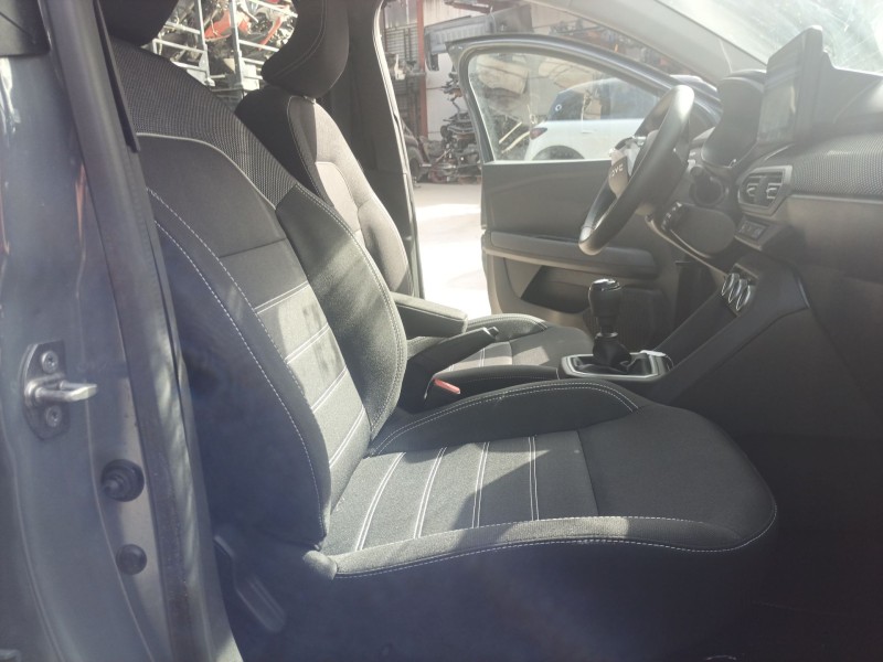 Recambio de juego asientos completo para dacia sandero iii 1.0 tce 90 eco-g referencia OEM IAM   