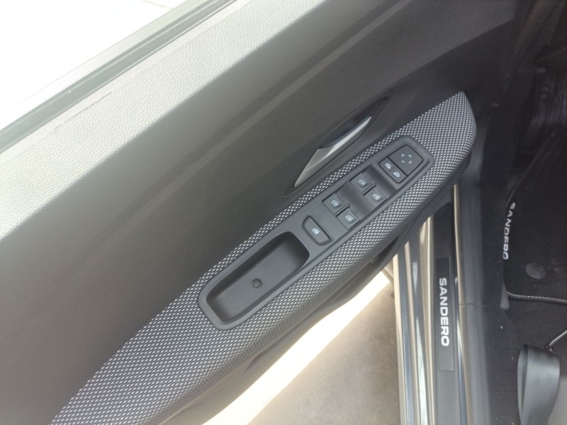 Recambio de mando elevalunas delantero izquierdo para dacia sandero iii 1.0 tce 90 eco-g referencia OEM IAM   