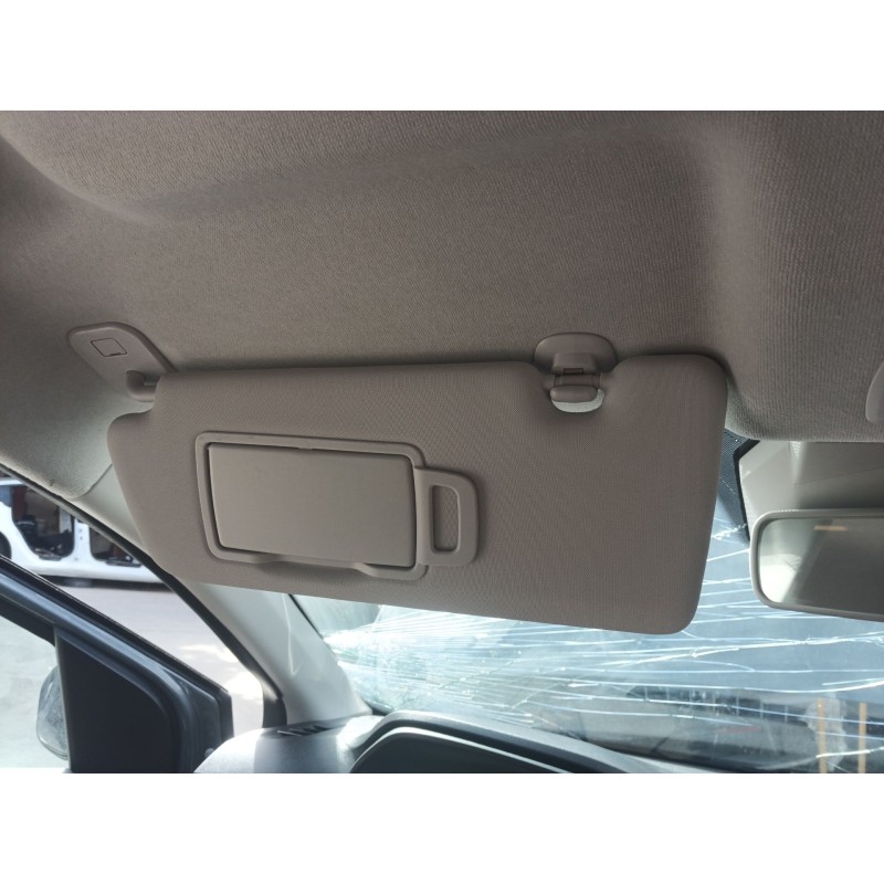Recambio de parasol izquierdo para dacia sandero iii 1.0 tce 90 eco-g referencia OEM IAM   