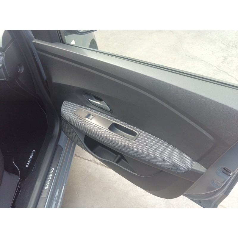 Recambio de elevalunas delantero derecho para dacia sandero iii 1.0 tce 90 eco-g referencia OEM IAM   