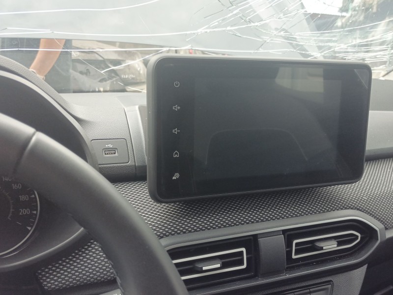Recambio de pantalla multifuncion para dacia sandero iii 1.0 tce 90 eco-g referencia OEM IAM   