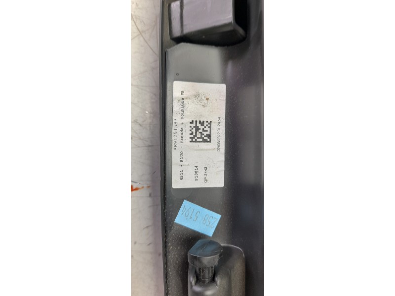 Recambio de guantera para opel grandland x 120 aniversario referencia OEM IAM YP000543GY  