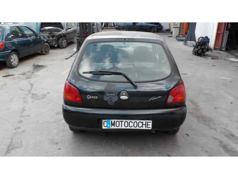 ford fiesta berlina del año 1997