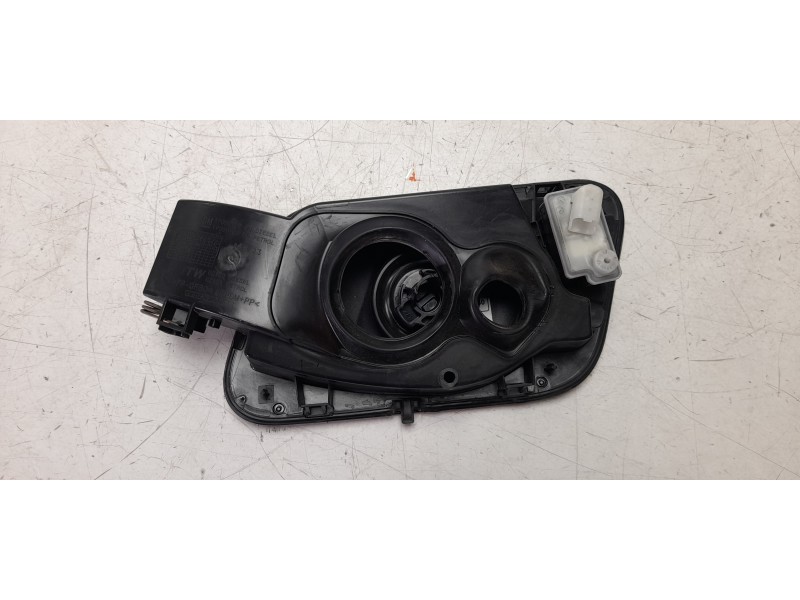 Recambio de tapa exterior combustible para opel grandland x 120 aniversario referencia OEM IAM YP00010880  