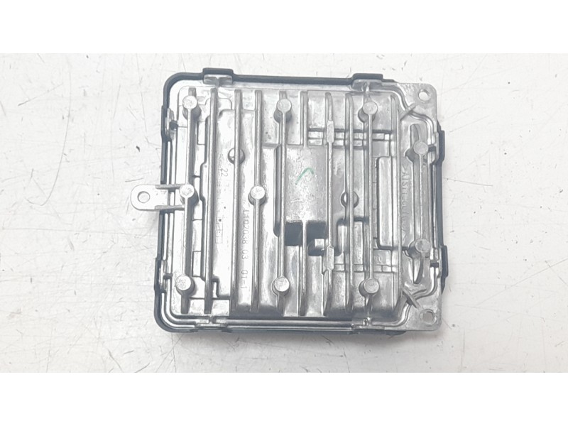 Recambio de centralita faros xenon para smart 1 ev a las 4 ruedas referencia OEM IAM 8892413976D  