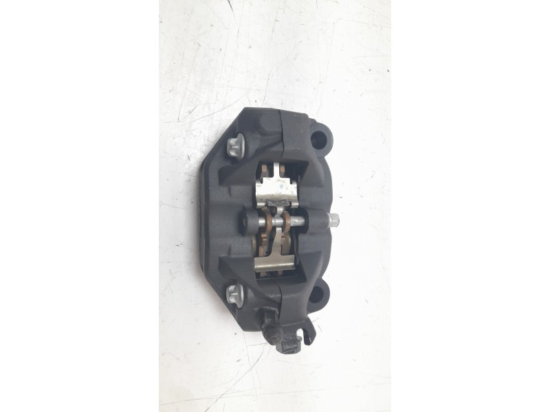 Recambio de pinza de freno delantera derecha para honda cb 750 hornet referencia OEM IAM 45250MKPDN1  