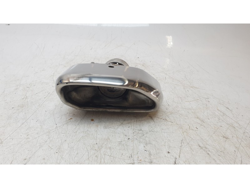 Recambio de molduras traseras para ford kuga iii (dfk) 2.5 fhev referencia OEM IAM LX615C262DB  