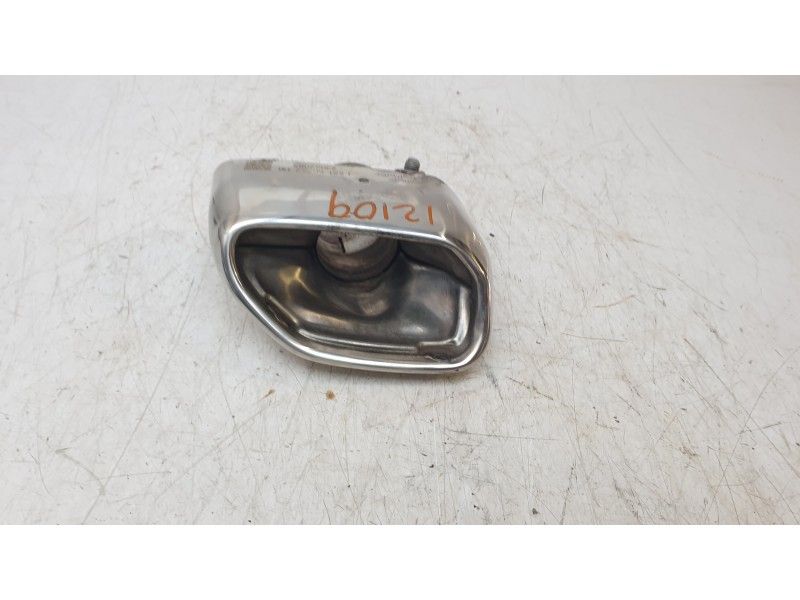 Recambio de molduras traseras para ford kuga iii (dfk) 2.5 fhev referencia OEM IAM LX615C262DB  