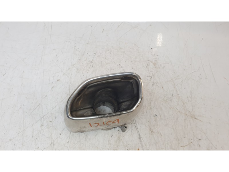 Recambio de molduras traseras para ford kuga iii (dfk) 2.5 fhev referencia OEM IAM LX615C262CB  