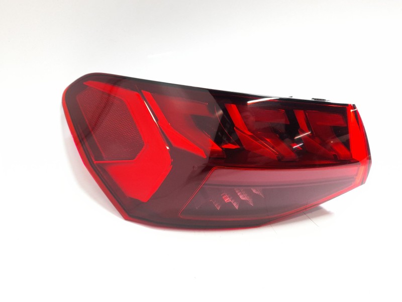 Recambio de piloto trasero izquierdo para audi a3 limousine (8ys, 8ym) 30 tdi referencia OEM IAM 8Y0945207  