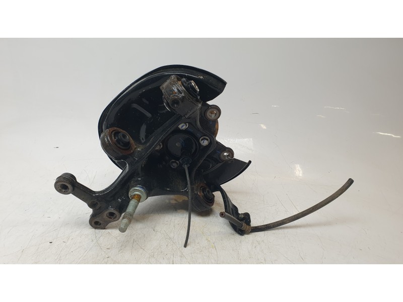 Recambio de mangueta trasera izquierda para toyota c-hr hybrid active referencia OEM IAM 42305F4031  