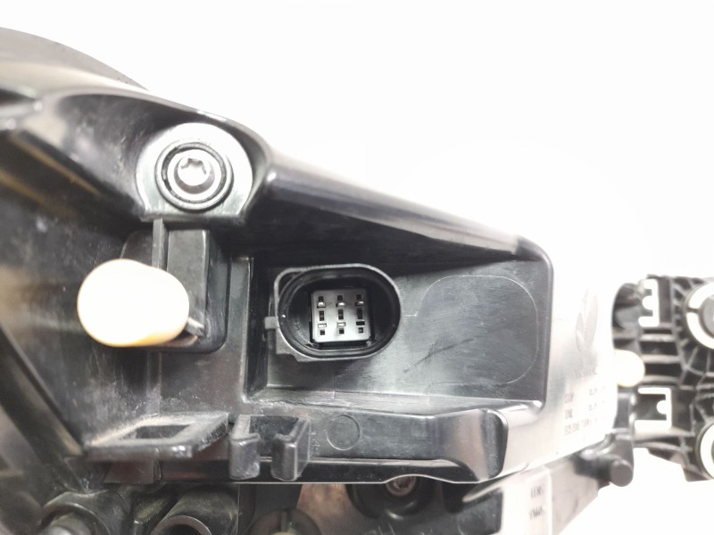 Recambio de piloto trasero derecho para audi a3 limousine (8ys, 8ym) 30 tdi referencia OEM IAM 8Y0945208  