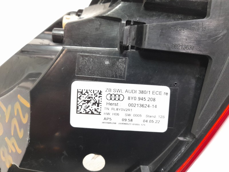 Recambio de piloto trasero derecho para audi a3 limousine (8ys, 8ym) 30 tdi referencia OEM IAM 8Y0945208  