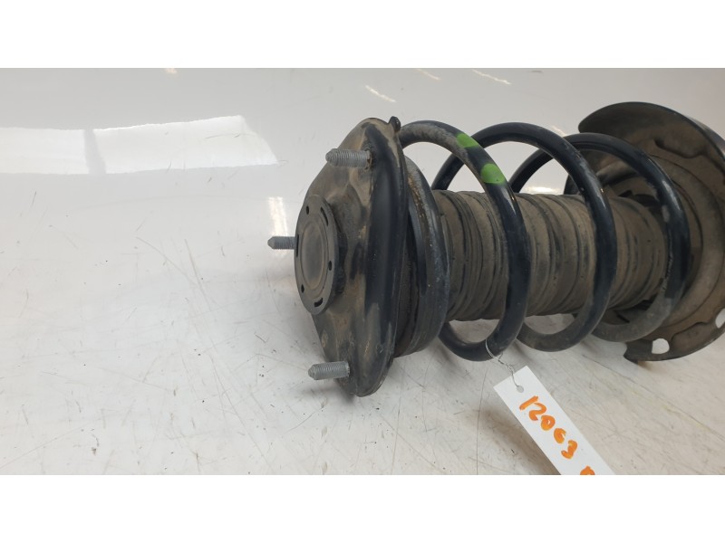 Recambio de amortiguador delantero izquierdo para toyota c-hr hybrid active referencia OEM IAM 48520F9021  