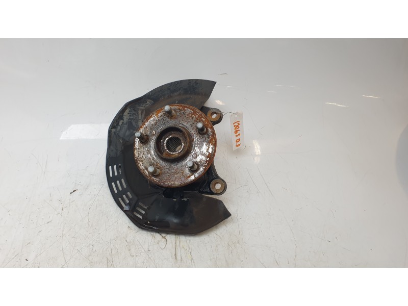 Recambio de mangueta delantera derecha para toyota c-hr hybrid active referencia OEM IAM 43211F4010  