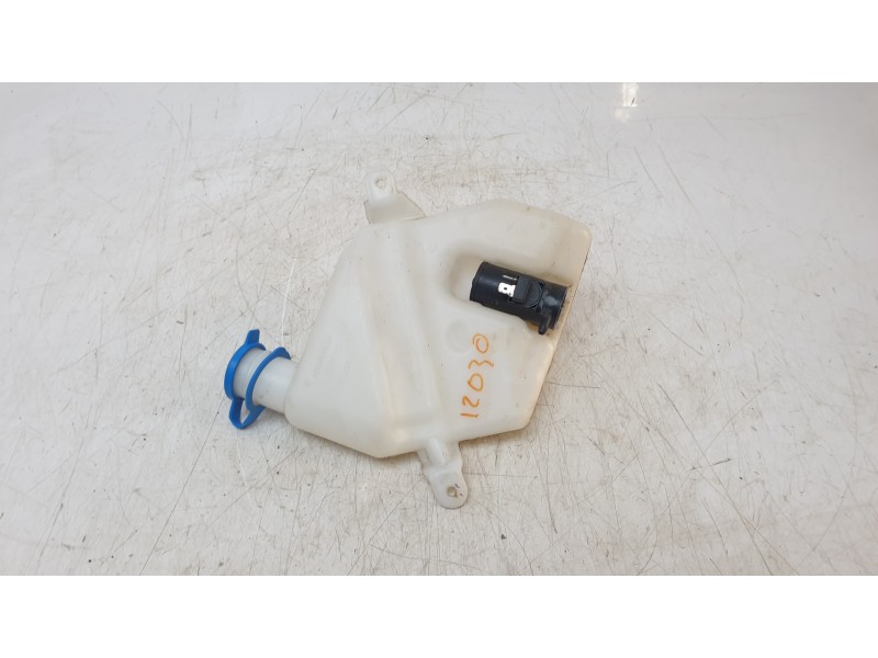 Recambio de deposito limpia para aixam uv/51/af0a s9 referencia OEM IAM 820BF022  