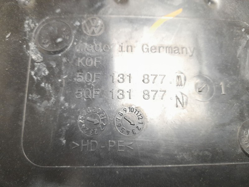 Recambio de deposito adblue para audi q3 sportback (f3n) 35 tdi referencia OEM IAM  5QF131877N 