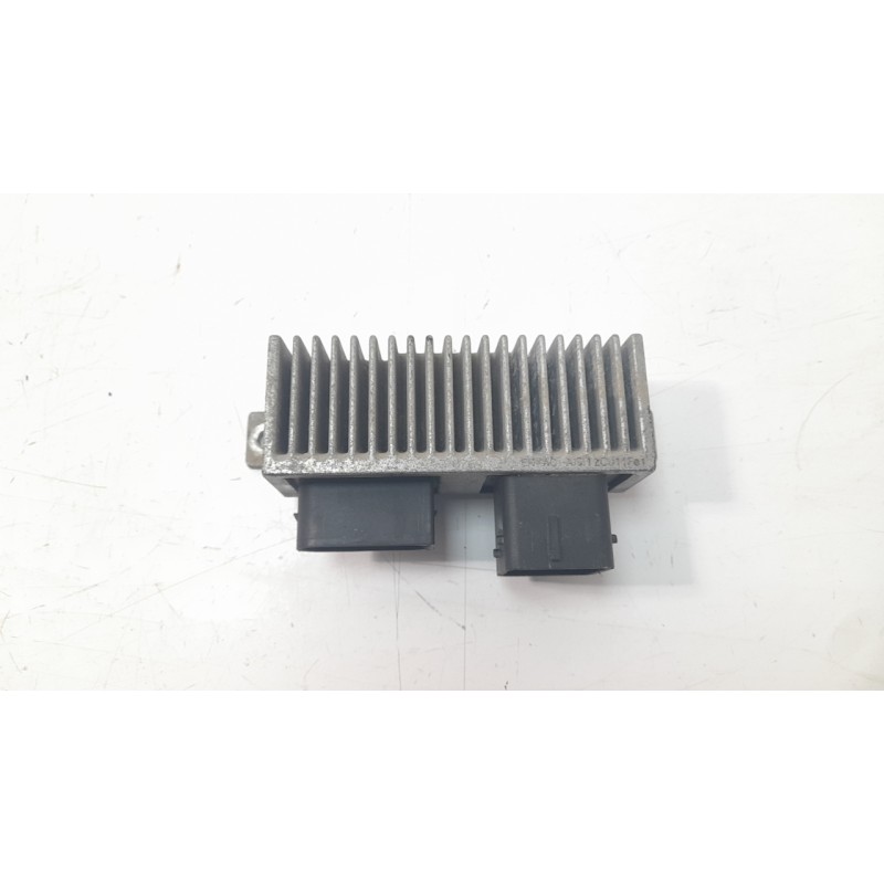 Recambio de caja precalentamiento para mercedes-benz clase a (w176) 1.8 cdi cat referencia OEM IAM 8200558438A  