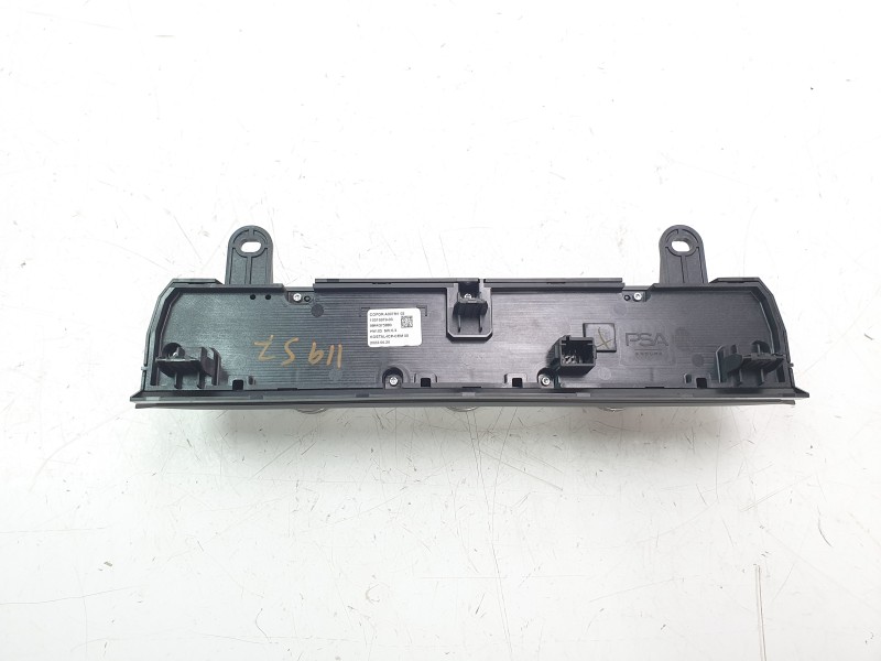 Recambio de mando climatizador para citroën c4 berlina e-feel pack referencia OEM IAM 9844375880  