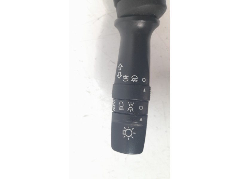 Recambio de mando intermitentes para hyundai ix35 1.7 crdi cat referencia OEM IAM 934101M631  