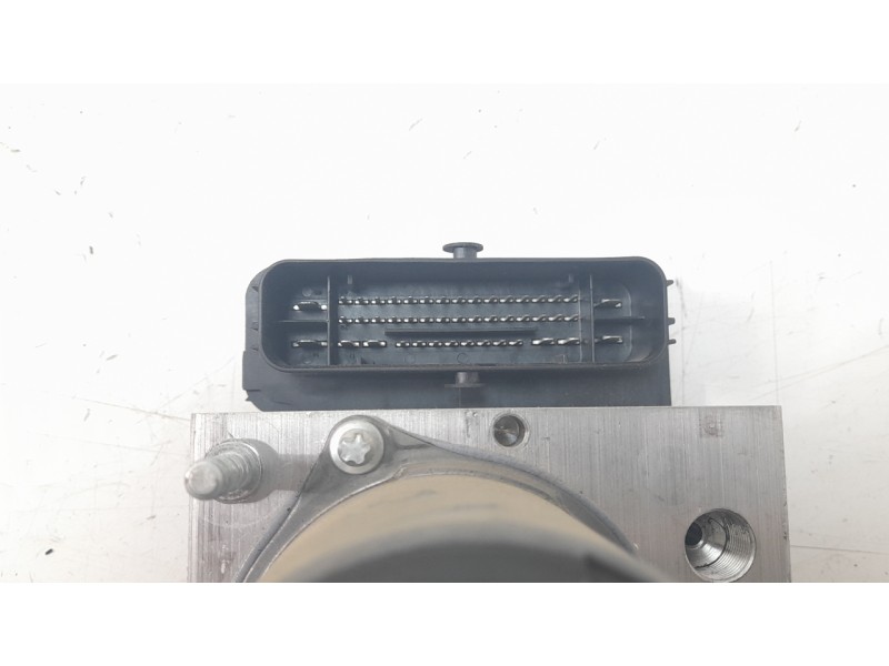 Recambio de abs para renault captur ii techno referencia OEM IAM 476603399R  