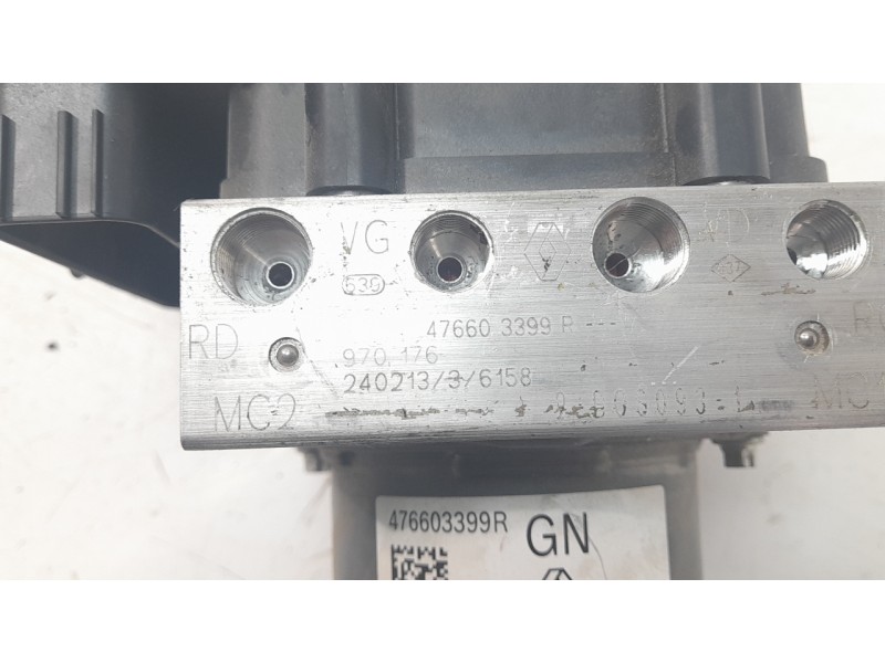 Recambio de abs para renault captur ii techno referencia OEM IAM 476603399R  
