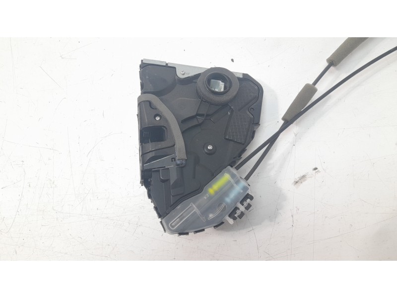 Recambio de cerradura puerta delantera izquierda para lexus ux (za10) 250h referencia OEM IAM 6904076040  