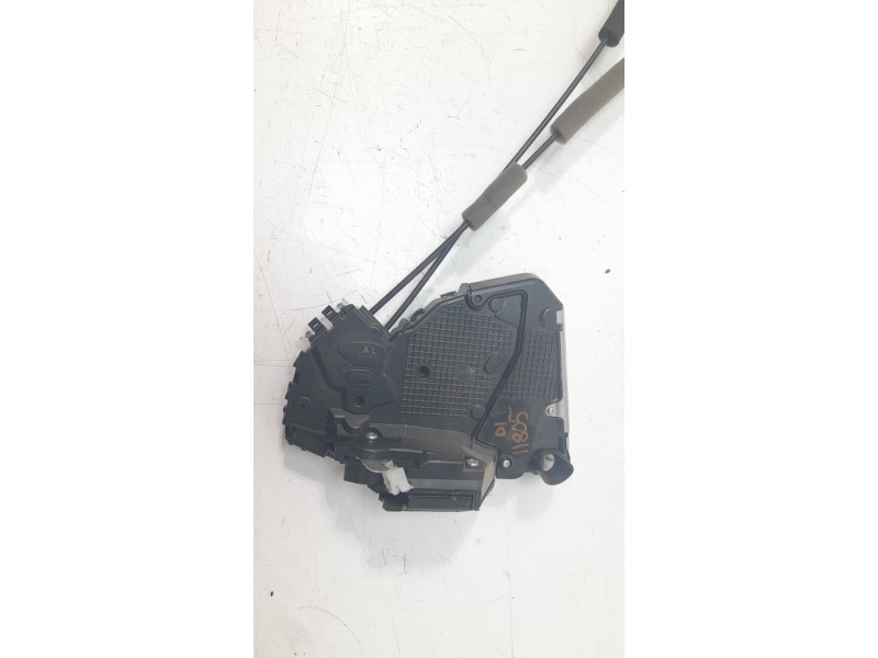 Recambio de cerradura puerta delantera izquierda para lexus ux (za10) 250h referencia OEM IAM 6904076040  